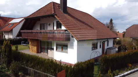 Familienglück und Lebensqualität! Freistehendes Wohnhaus in begehrter Lage von Bad Dürrheim !, 78073 Bad Dürrheim, Einfamilienhaus