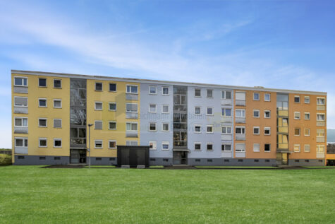 Kapitalanlage, Eigennutzer oder Pendler! Gepflegte 3-Zimmer-Wohnung mit Balkon in Stadtnaher Lage in Blumberg – Nahe der Schweizer Grenze!, 78176 Blumberg, Etagenwohnung