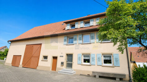 Viel Raum unter einem Dach: Wohnhaus mit Ökonomieteil, flexiblen Nutzungsmöglichkeiten und Potenzial für neue Wohn- und Lebensideen!, 78166 Donaueschingen / Heidenhofen, Einfamilienhaus