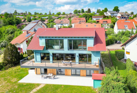 Panorama trifft Wohnkomfort: Traumhaus in BD-Öfingen mit Einliegerwohnung, zwei Garagen und beeindruckender Fernsicht über die Baar bis zum Feldberg!, 78073 Bad Dürrheim / Öfingen, Einfamilienhaus