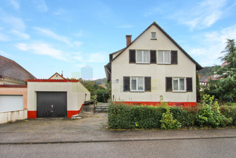 Familienfreundlich wohnen in Rottweil-Göllsdorf – freistehendes Wohnhaus mit Garage und vielseitigen Möglichkeiten, 78628 Rottweil / Göllsdorf, Einfamilienhaus